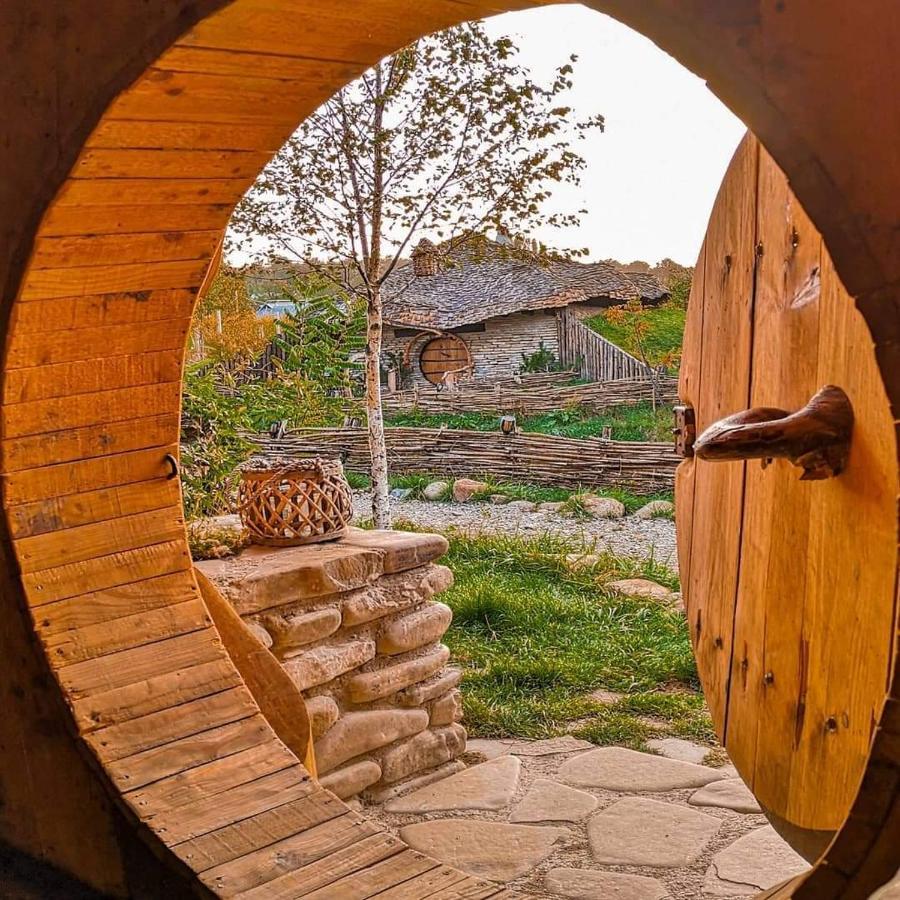 Hotel Valea Celor Doisprezece Piriu Dobreni Exteriér fotografie