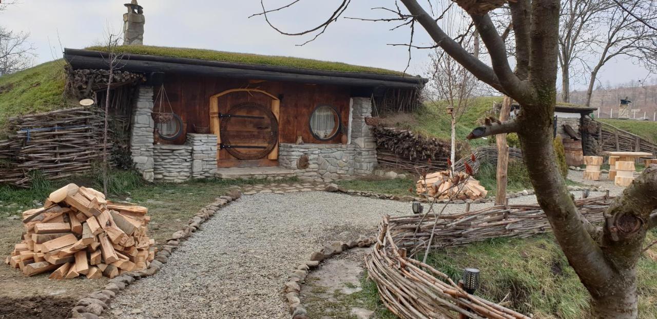 Hotel Valea Celor Doisprezece Piriu Dobreni Exteriér fotografie