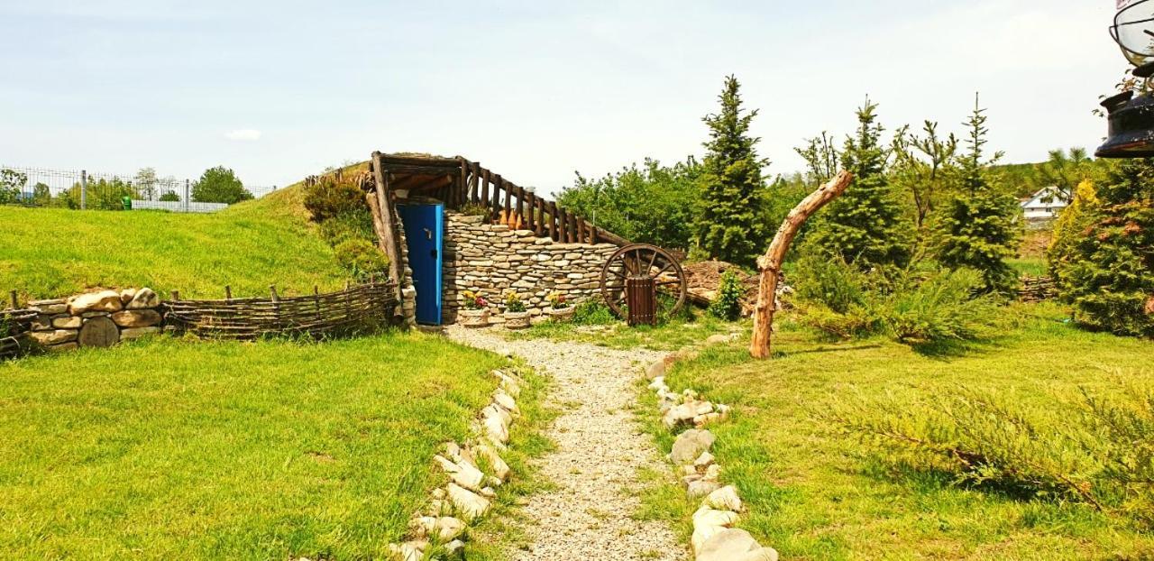 Hotel Valea Celor Doisprezece Piriu Dobreni Exteriér fotografie